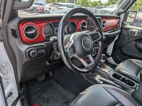 Used 2021 Jeep Gladiator Rubicon AWD/4WD image 16