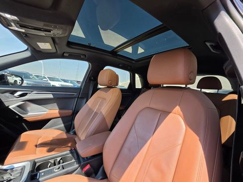 Used 2019 Audi Q3 2.0T Premium w/ Convenience Package AWD/4WD image 15