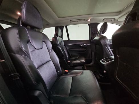 Used 2020 Volvo XC90 T6 Momentum image 21