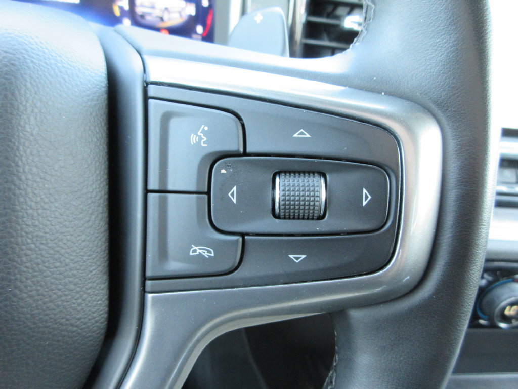 Certified 2025 Chevrolet Silverado 1500 LTZ AWD/4WD image 31