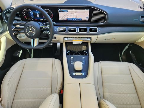 New 2026 Mercedes-Benz GLS 580 4MATIC image 26