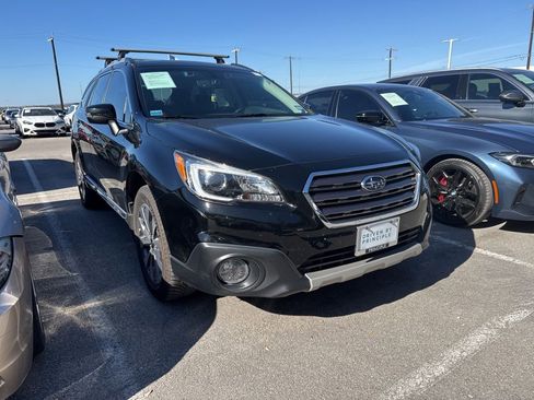 Used 2017 Subaru Outback 3.6R Touring w/ Popular Package #5A image 2