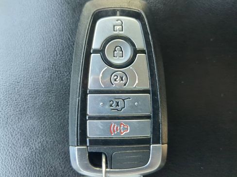 Certified 2022 Ford Explorer Limited w/ Equipment Group 301A image 30