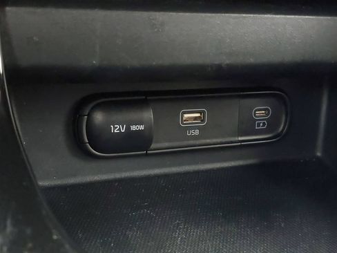 Used 2025 Kia Seltos S FWD image 25