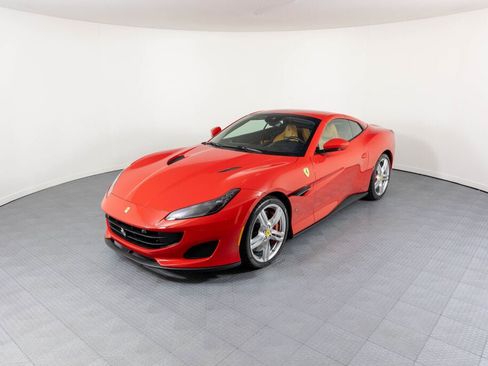 Certified 2020 Ferrari Portofino RWD image 6