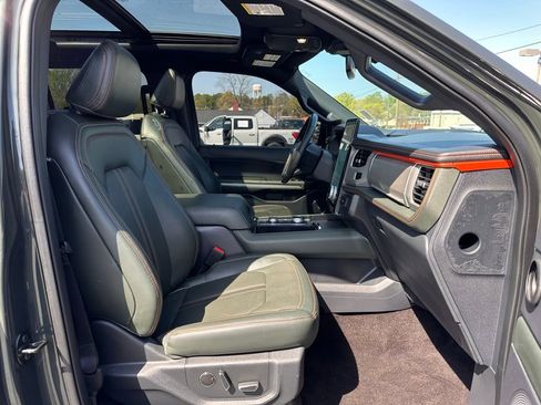 Used 2022 Ford Expedition Timberline image 19