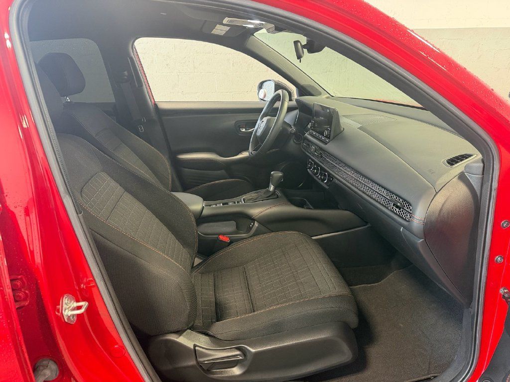 Used 2024 Honda HR-V Sport image 15