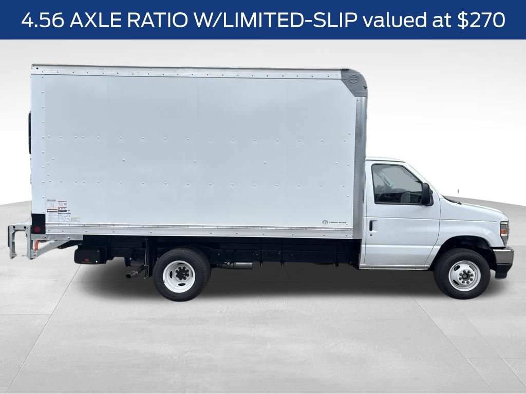 New 2027 Ford E-450 and Econoline 450 Super Duty w/ Interior Upgrade Package RWD image 8