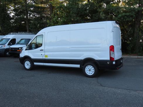 Used 2019 Ford Transit 150 148 Medium Roof RWD image 4