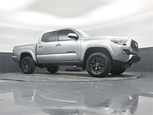 Used 2022 Toyota Tacoma SR5 image 37