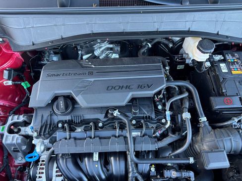 Used 2025 Hyundai Kona SEL image 42