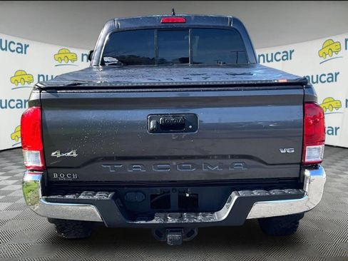 Used 2017 Toyota Tacoma SR5 w/ Tow Package image 3