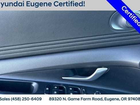 Used 2025 Hyundai Elantra SEL image 13