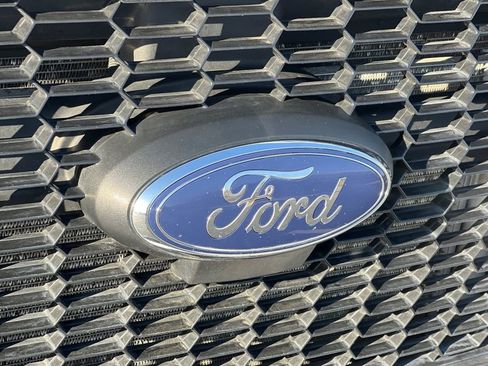 Used 2022 Ford Transit 350 XLT image 8