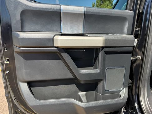 Used 2017 Ford F150 Lariat w/ Equipment Group 502A Luxury AWD/4WD image 17