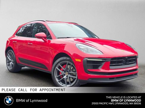 Used 2023 Porsche Macan S AWD/4WD image 1