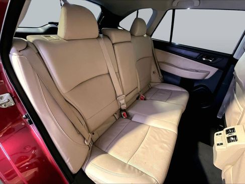 Used 2019 Subaru Outback 3.6R Limited AWD/4WD image 20