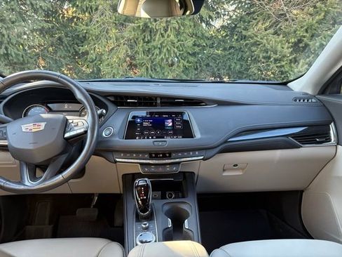 Certified 2023 Cadillac XT4 Premium Luxury w/ Cold Weather Package image 32