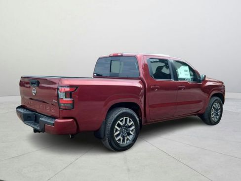 Used 2024 Nissan Frontier SL RWD image 7