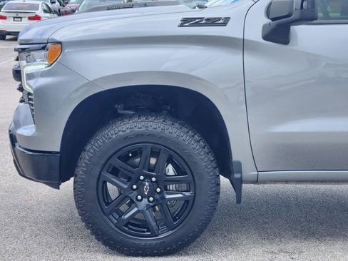 Used 2024 Chevrolet Silverado 1500 LT Trail Boss w/ Convenience Package II AWD/4WD image 5