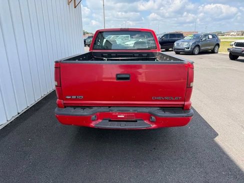 Used 2000 Chevrolet S10 Pickup LS w/ Preferred Equipment Group RWD image 6