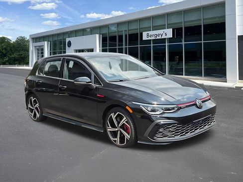 Certified 2024 Volkswagen GTI SE FWD image 3