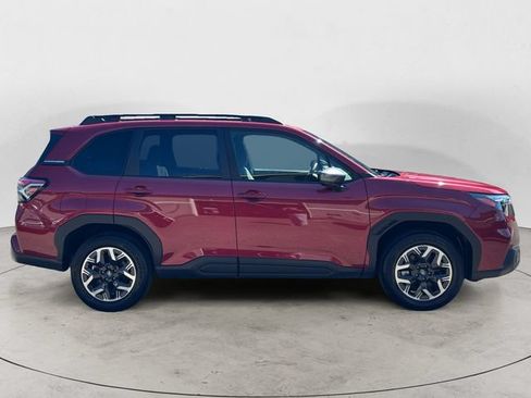 Certified 2025 Subaru Forester Premium AWD/4WD image 4