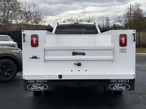 New 2026 Ford F550 4x4 Crew Cab image 3
