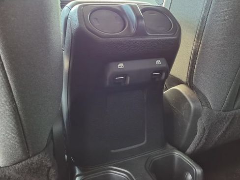 Used 2024 Jeep Wrangler Unlimited Sport AWD/4WD image 40