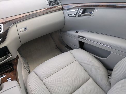Used 2013 Mercedes-Benz S 550 image 18