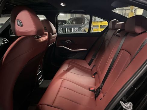 New 2025 BMW 330i xDrive Sedan w/ Premium Package image 23