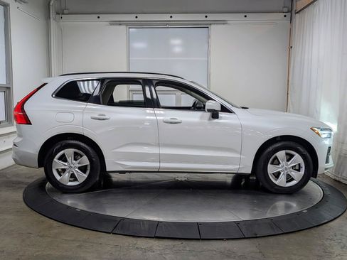 Used 2022 Volvo XC60 B5 Momentum AWD/4WD image 10