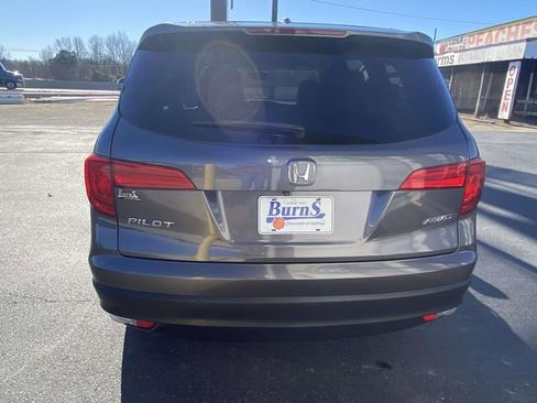Used 2017 Honda Pilot EX-L image 4