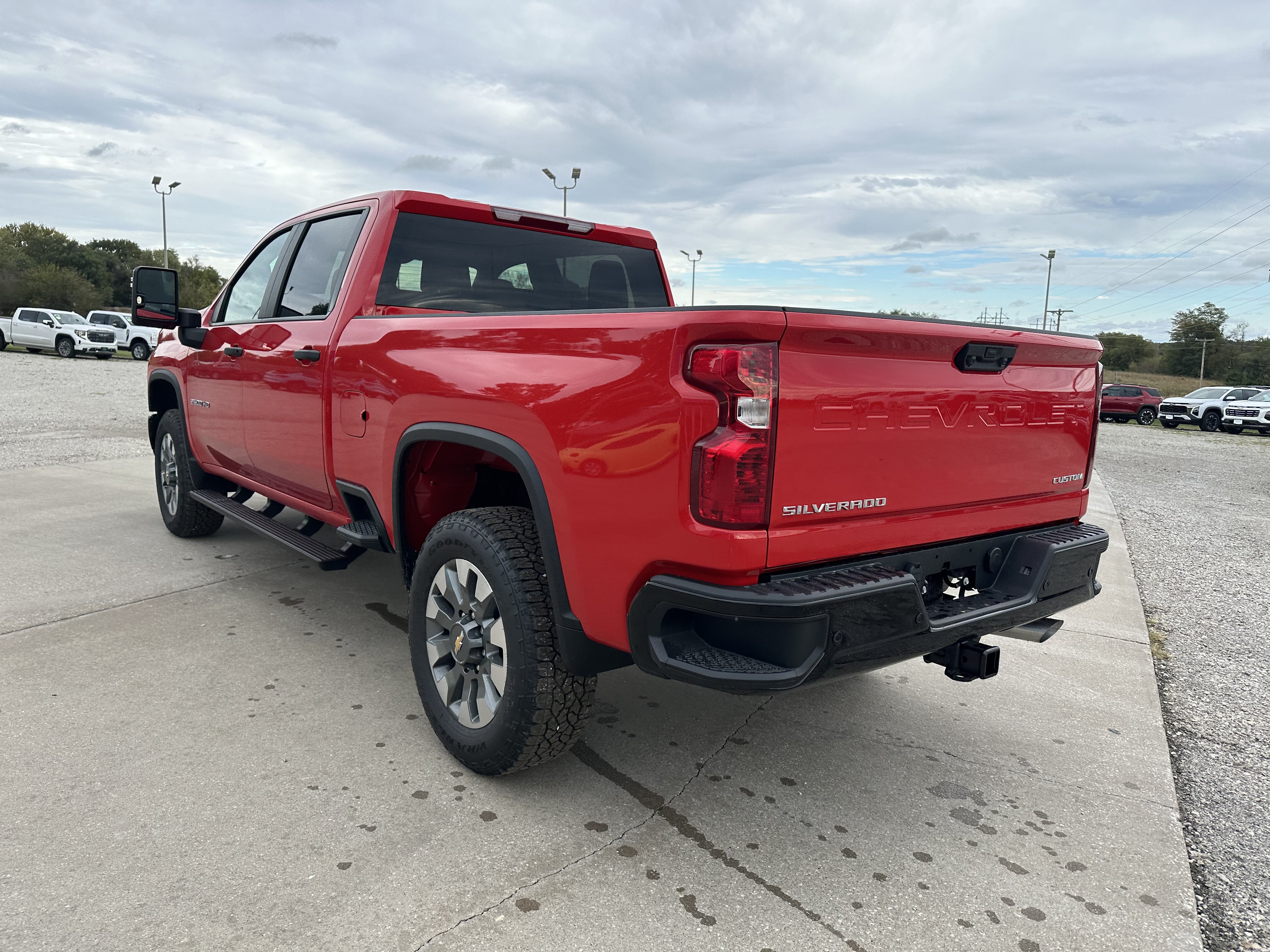 New 2026 Chevrolet Silverado 2500 Custom w/ Custom Value Package AWD/4WD image 7