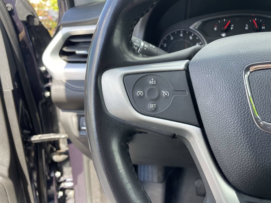 Used 2019 GMC Acadia SLT AWD/4WD image 17