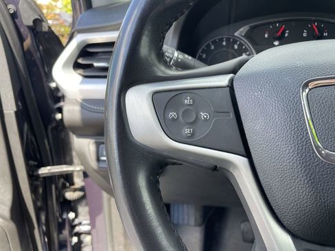 Used 2019 GMC Acadia SLT AWD/4WD image 17