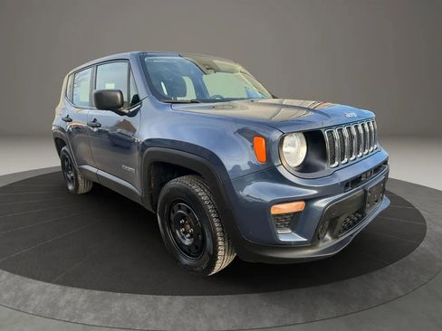 Used 2021 Jeep Renegade Sport image 3