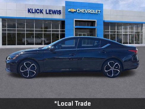 Used 2023 Nissan Altima 2.5 SR FWD image 4