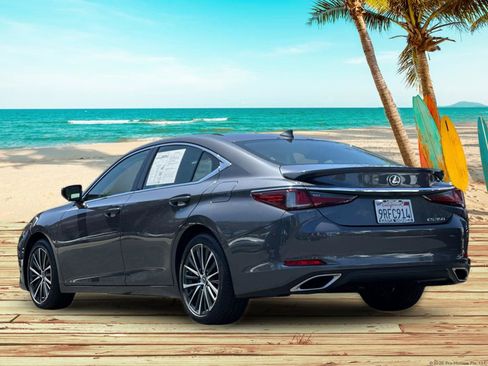 Used 2023 Lexus ES 350 w/ Premium Package FWD image 4