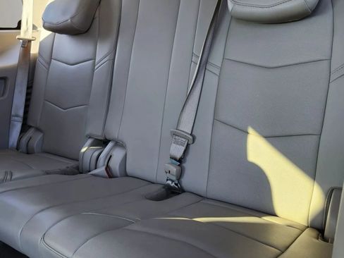 Used 2015 Cadillac Escalade Premium image 20