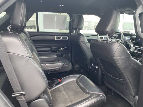 Used 2022 Ford Explorer ST w/ ST Street Pack image 14