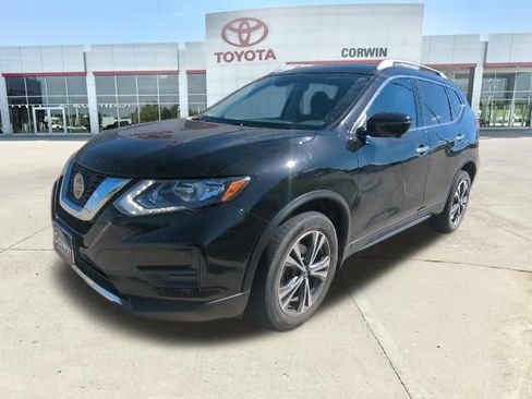 Used 2019 Nissan Rogue SV w/ Premium Package AWD/4WD image 7