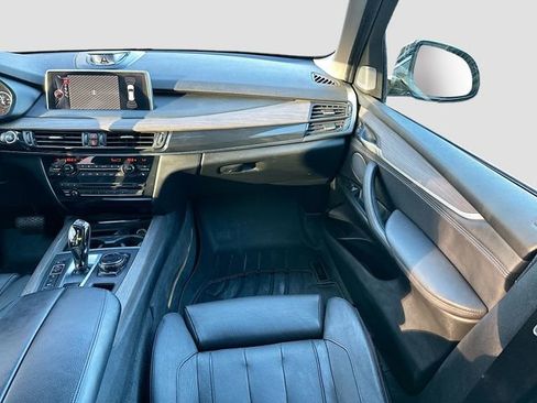 Used 2014 BMW X5 xDrive50i image 24