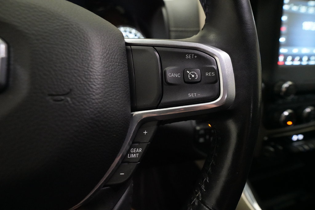 Used 2021 RAM 1500 Laramie AWD/4WD image 18