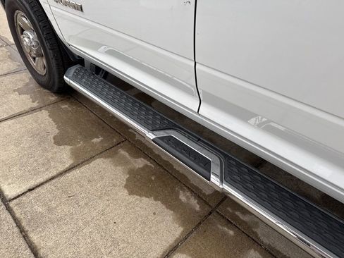 Used 2022 RAM 2500 Big Horn image 10