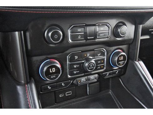 Used 2022 Chevrolet Tahoe RST w/ Luxury Package image 28