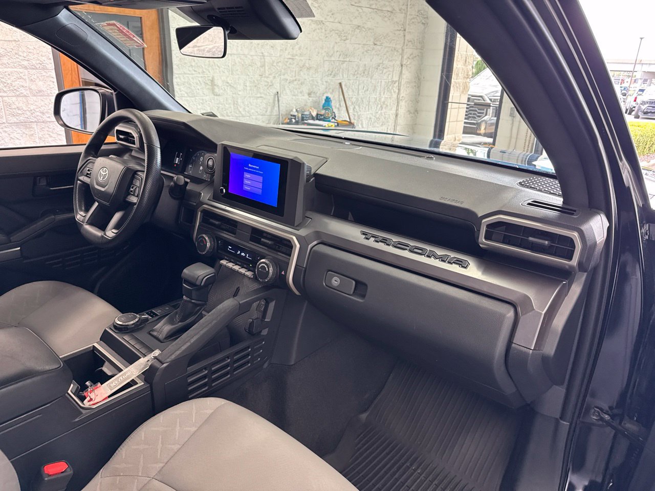 Used 2024 Toyota Tacoma SR5 AWD/4WD image 48