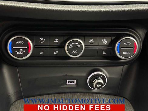 Used 2022 Alfa Romeo Stelvio Ti w/ Active Assist Plus Package image 27