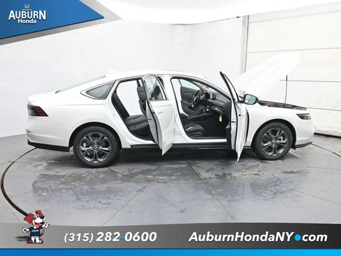 New 2026 Honda Accord EX-L image 38