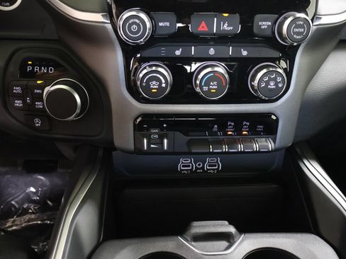New 2026 RAM 1500 4x4 Crew Cab image 20
